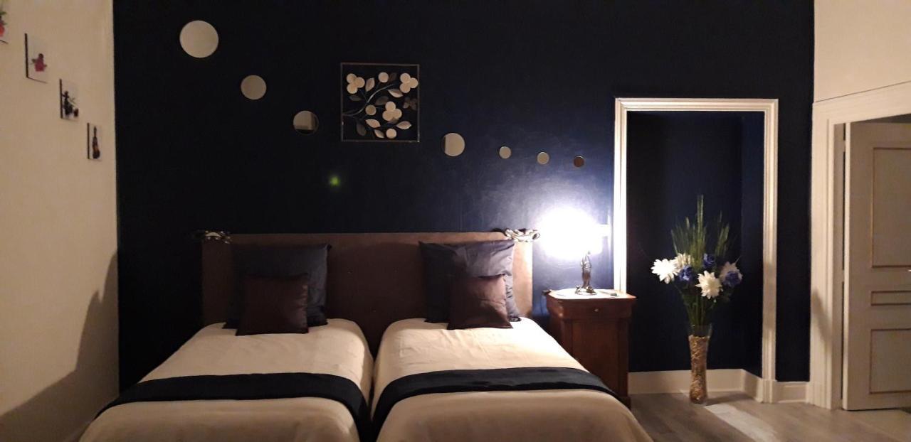Logis Des Bessons Bed and Breakfast Migron Εξωτερικό φωτογραφία